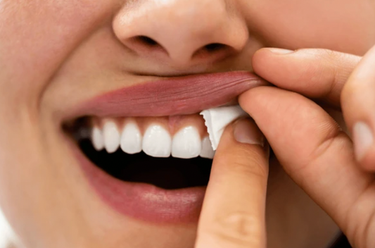 Nicotine Pouches vs Vapes