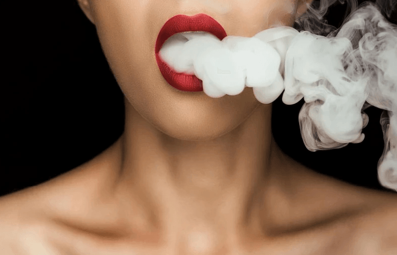 What’s the Difference Between Smoke and Vapor? - Flawless Vape Shop